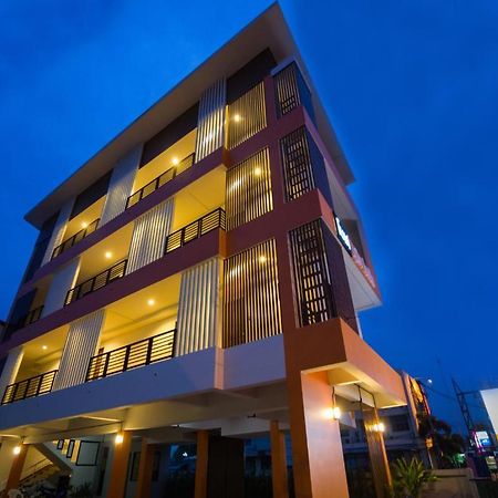 Bouquet Boutique Hotel Udon Thani Bagian luar foto