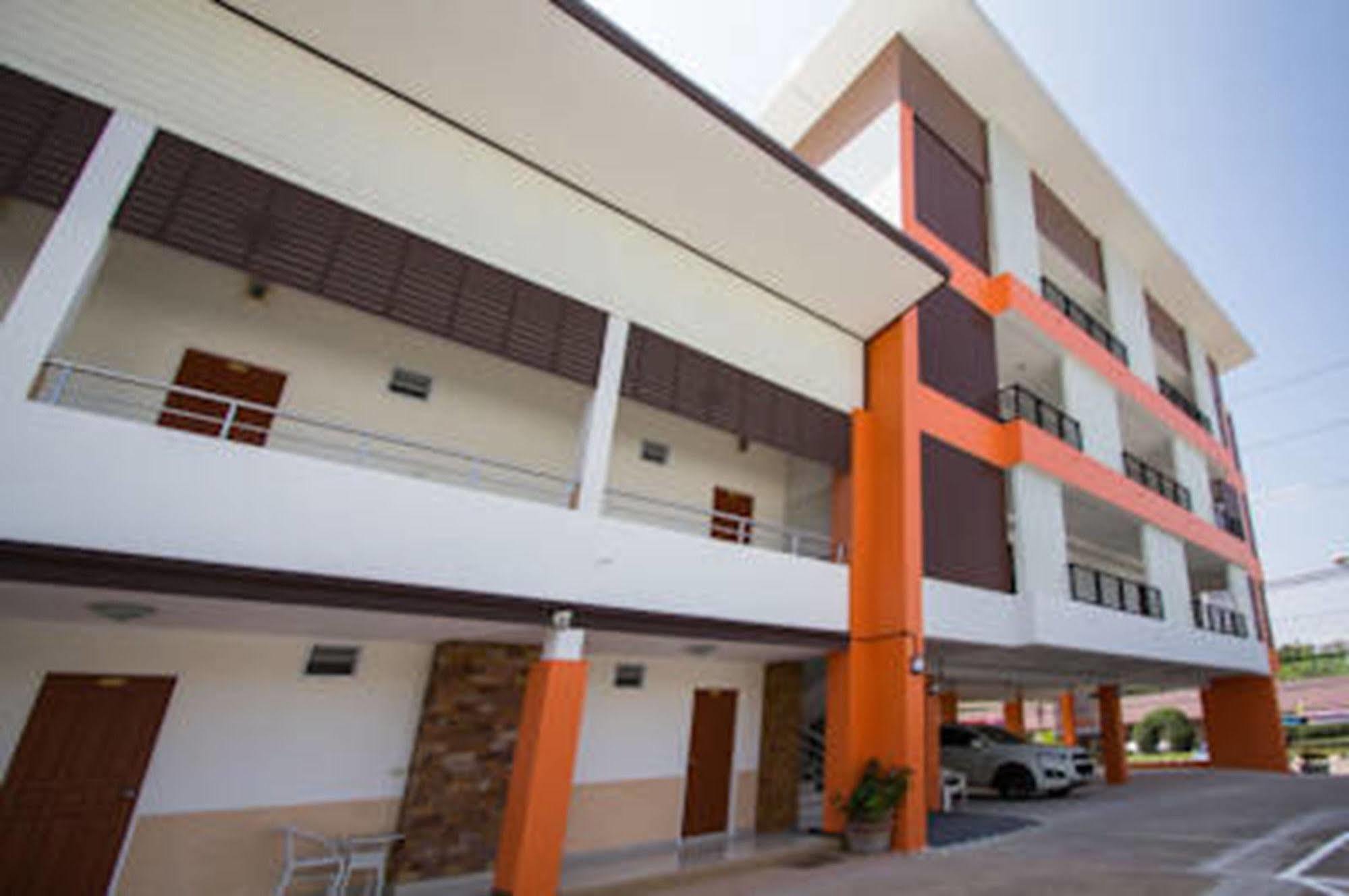 Bouquet Boutique Hotel Udon Thani Bagian luar foto