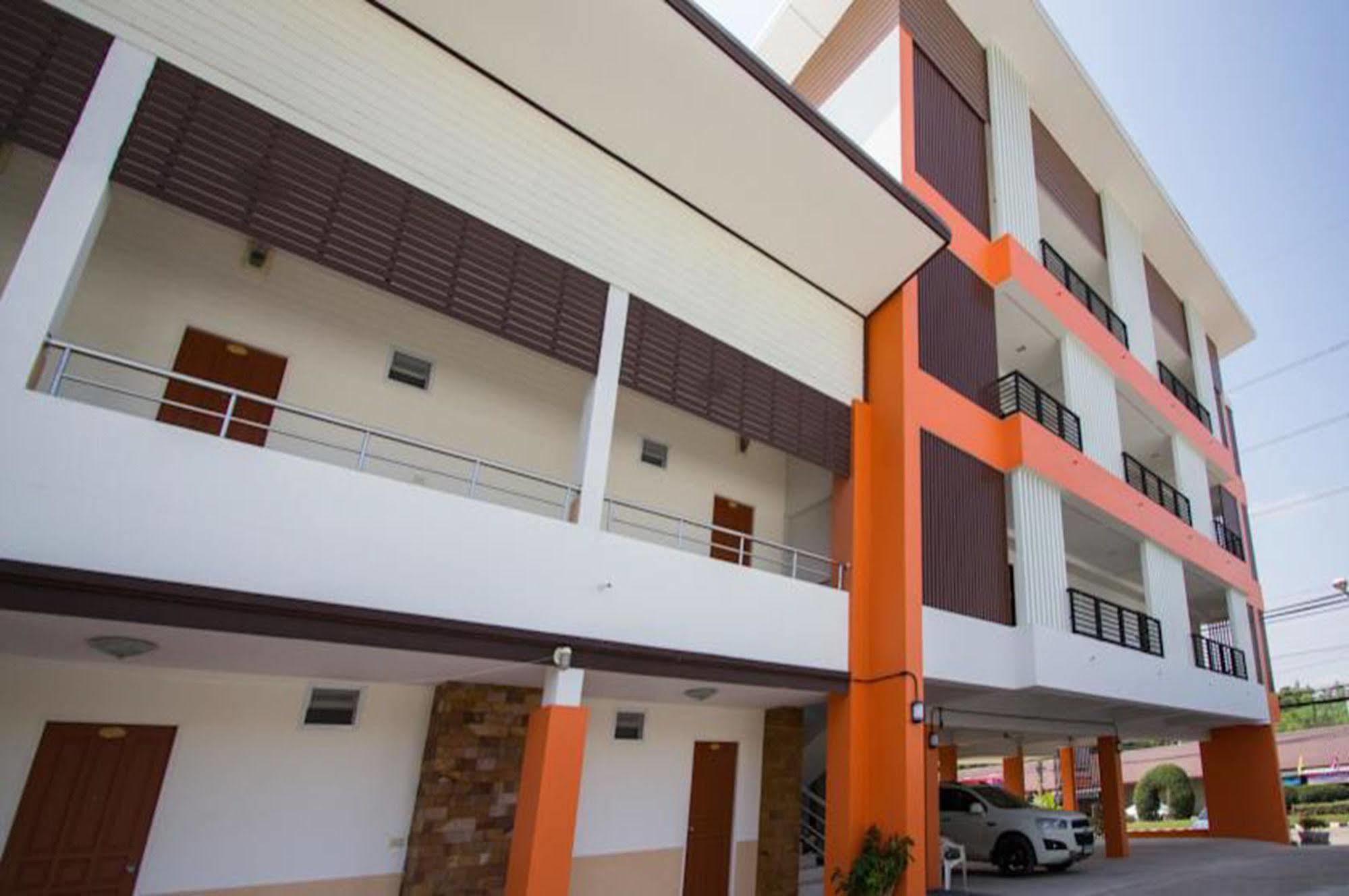 Bouquet Boutique Hotel Udon Thani Bagian luar foto