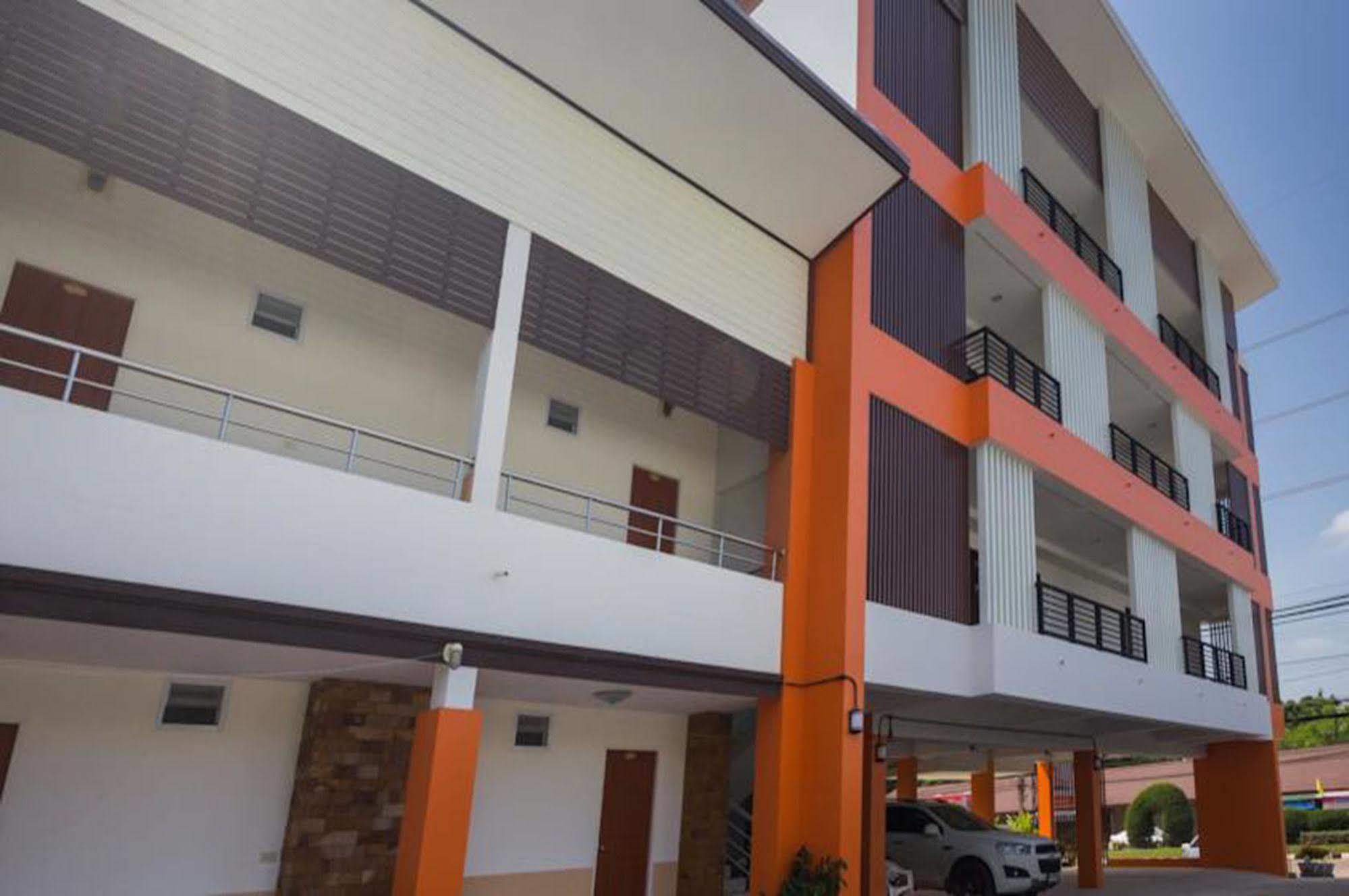 Bouquet Boutique Hotel Udon Thani Bagian luar foto