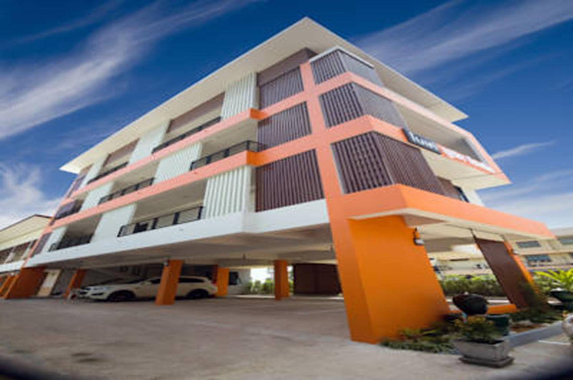 Bouquet Boutique Hotel Udon Thani Bagian luar foto